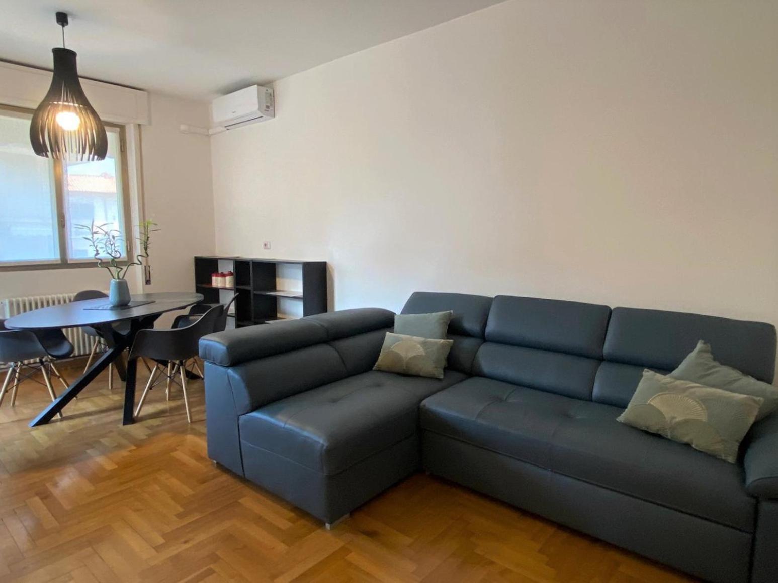 The Little Duck - Modern Apartment With Balcony Como Luaran gambar