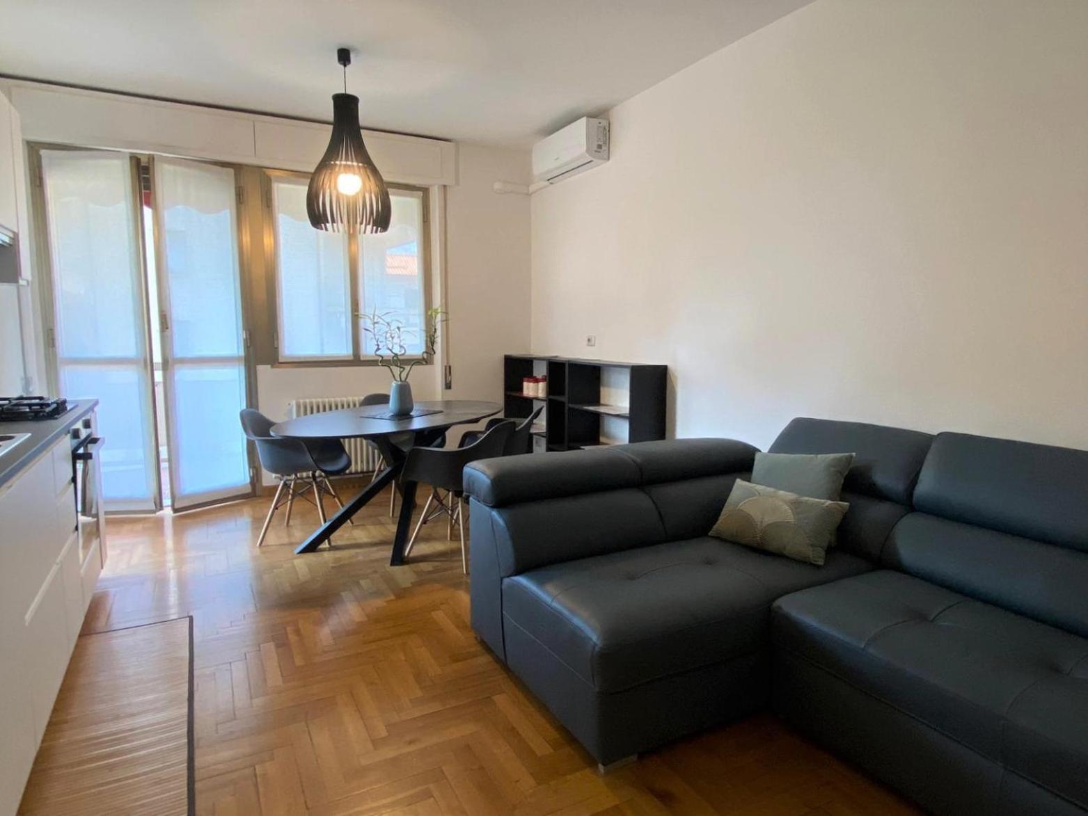 The Little Duck - Modern Apartment With Balcony Como Luaran gambar